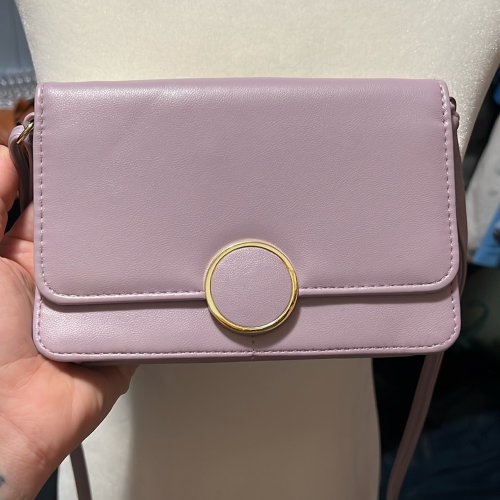 Time and Tru Call Me Anytime crossbody bag. Light purple.